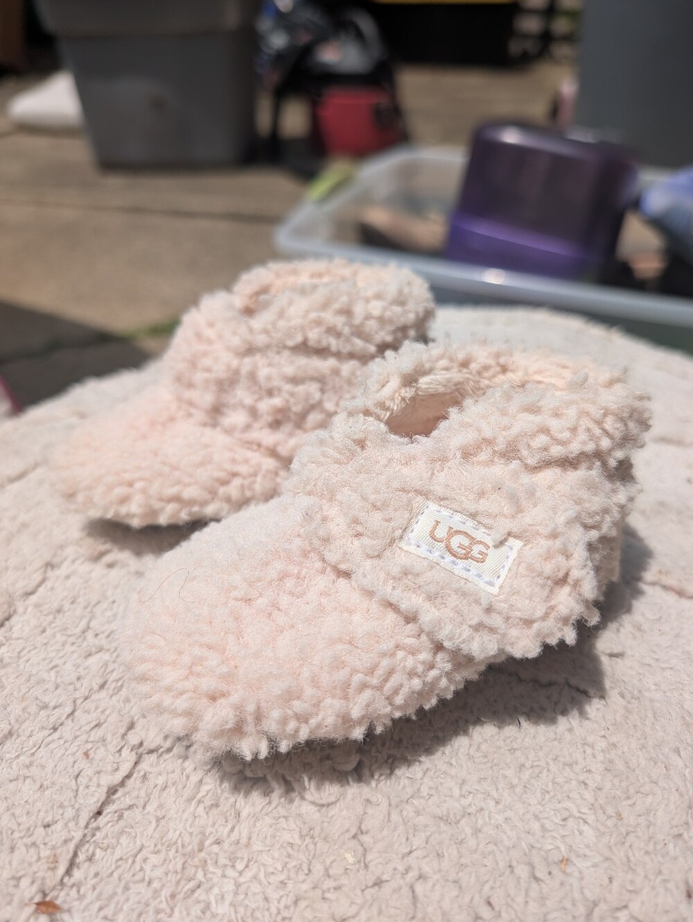 UGG Cream Sheepskin Slip-On Slippers Baby Size 2/3